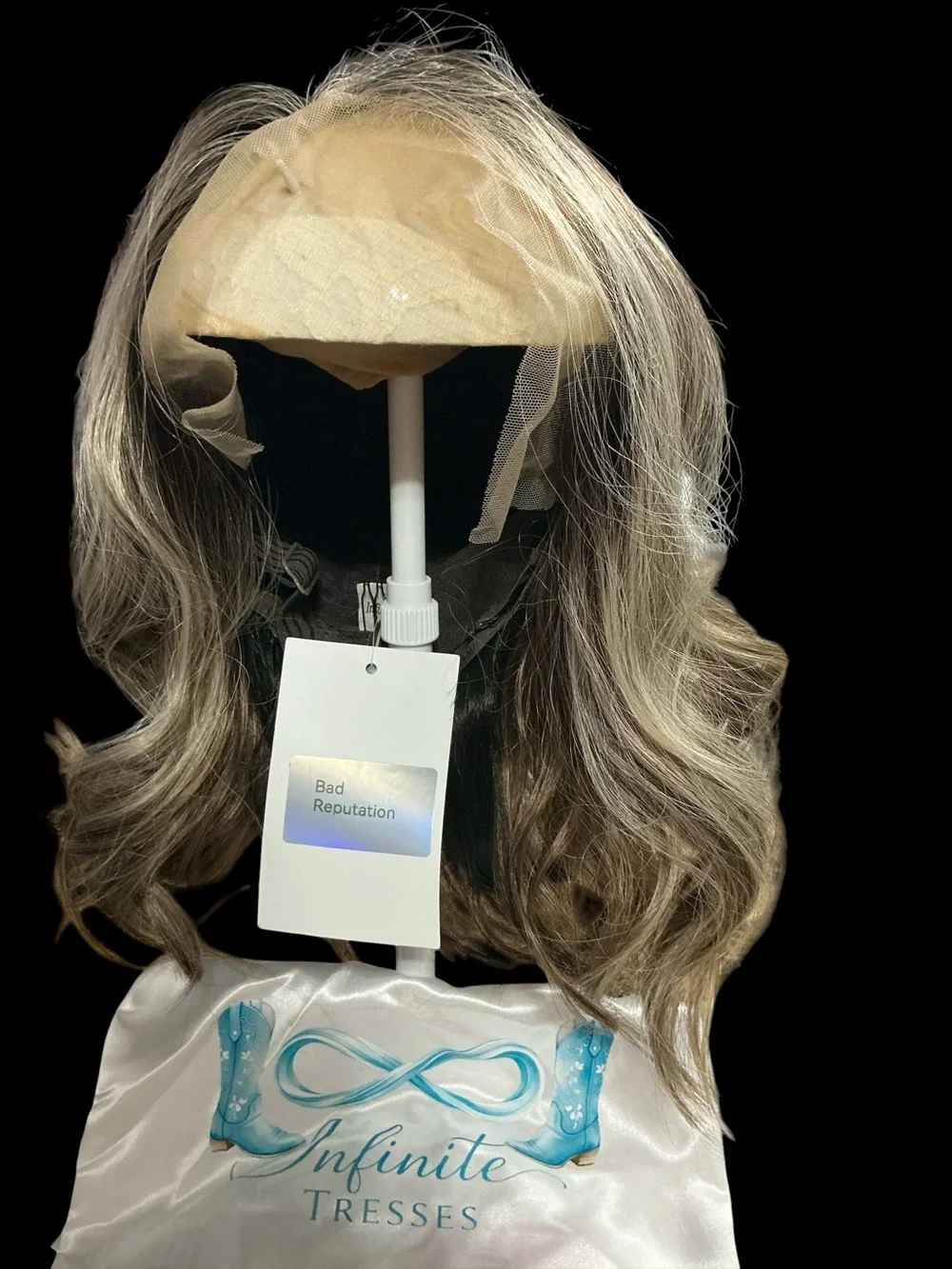 Infinite Tresses brand. Women’s Blonde Balayage Lace Front Wig